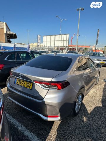 טויוטה קורולה