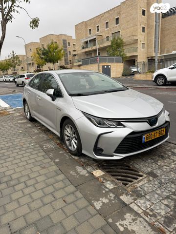 מודעת רכב טויוטה קורולה