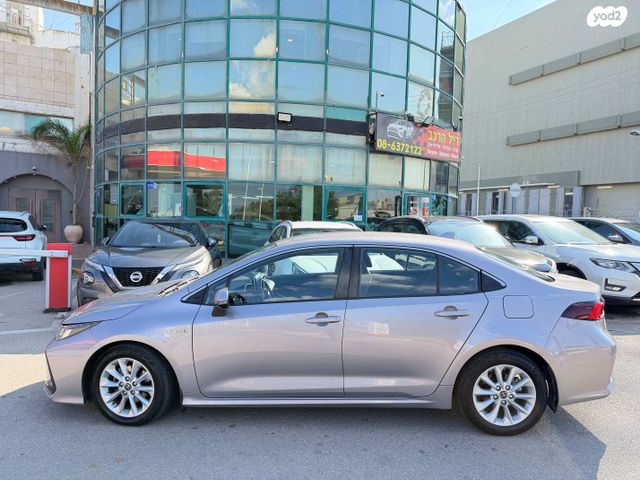 טויוטה קורולה