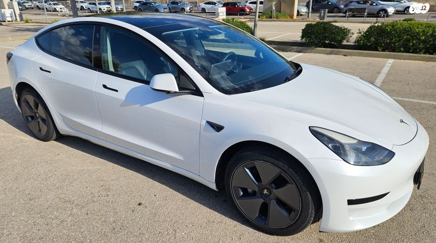 מודעת רכב טסלה מודל 3 1