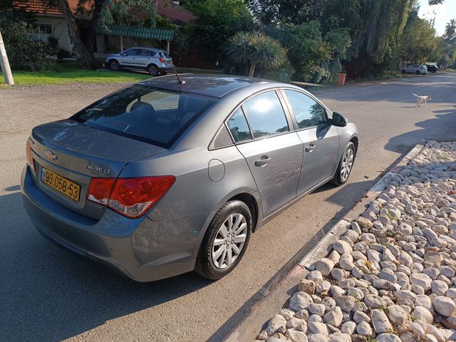 שברולט קרוז