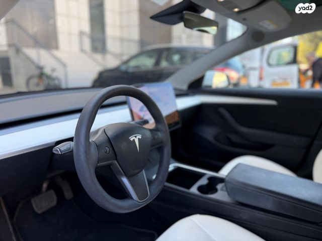 טסלה מודל 3