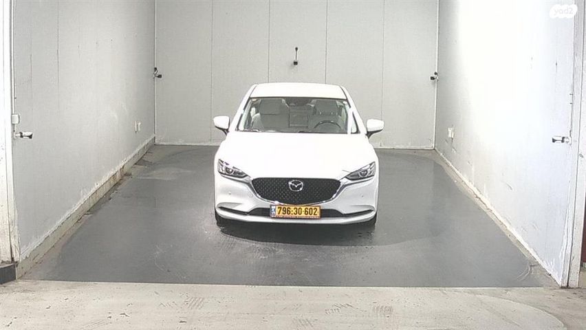 מודעת רכב מאזדה 6