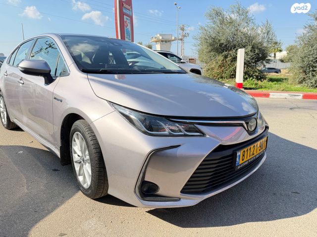 טויוטה קורולה