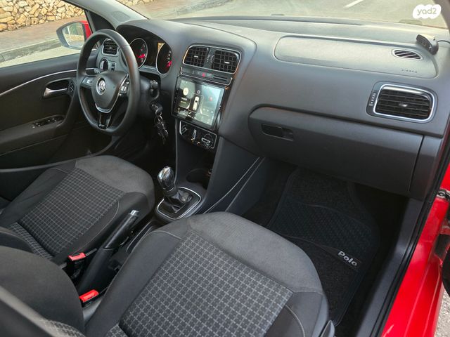 פולקסווגן פולו 