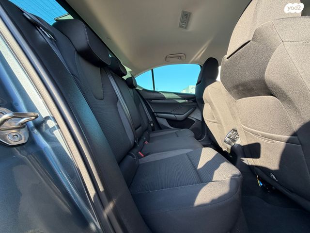 סקודה אוקטביה 