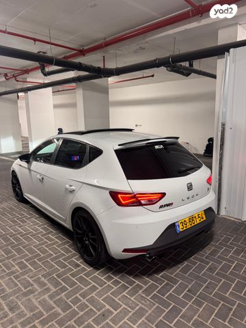 מודעת רכב סיאט לאון