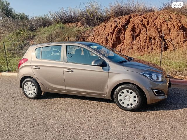 מודעת רכב יונדאי i20