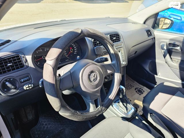 פולקסווגן פולו 