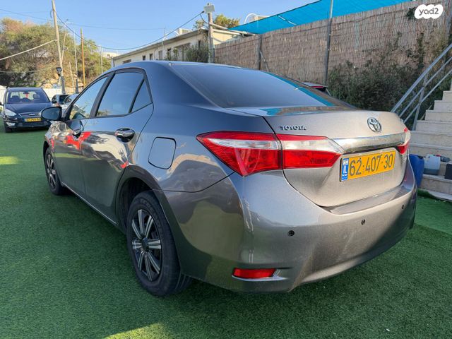 טויוטה קורולה