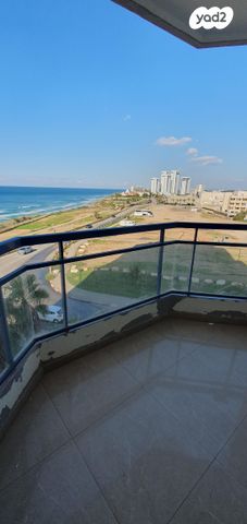 דירה, שדרות ניצה 34, צפון מערב מרכז העיר, נתניה