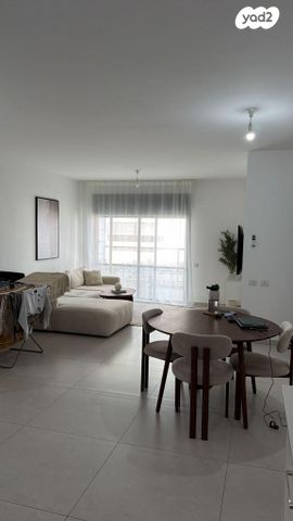 אריאל שרון 16