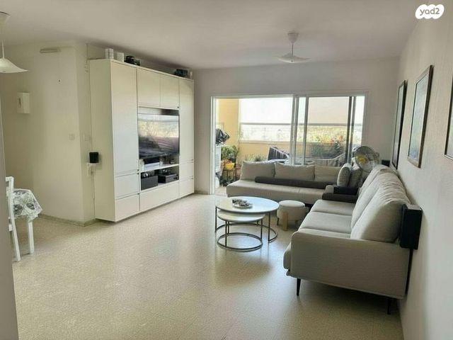 יצחק בן צבי 16