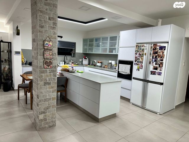 חיים וייצמן 42