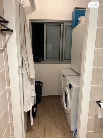 דירה, דרך האילנות 33, גדרה מזרח, גדרה