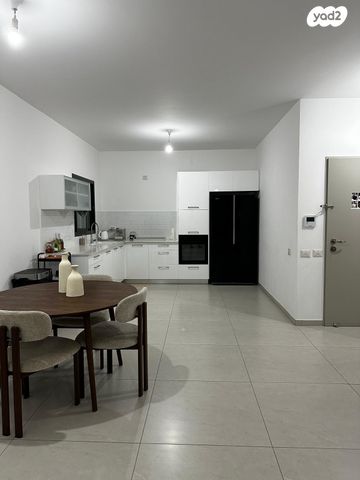 דירה, אריאל שרון 16, נווה שרון / שער העיר, נתיבות