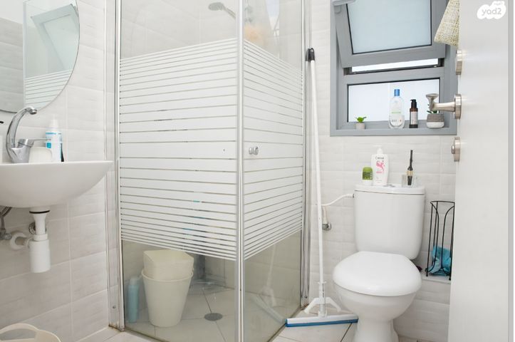 דירה, שדרות ציונה צרפת 6, גדרה הצעירה, גדרה