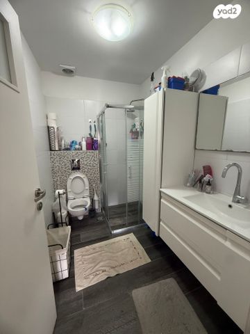 דו משפחתי, דוד רמז 1, קרית אלון, פתח תקווה