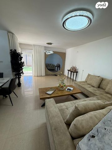 בית פרטי/ קוטג', הרב טולדנו 9, משכנות זבולון, נתניה