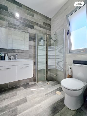 דירה, ברתיני גארי 12, נווה עופר, תל כביר, תל אביב יפו