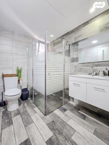 דירה, ברתיני גארי 12, נווה עופר, תל כביר, תל אביב יפו