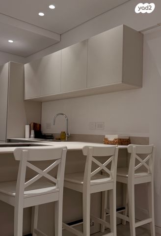 דירה, חזקיהו המלך 42, קטמון הישנה, ירושלים