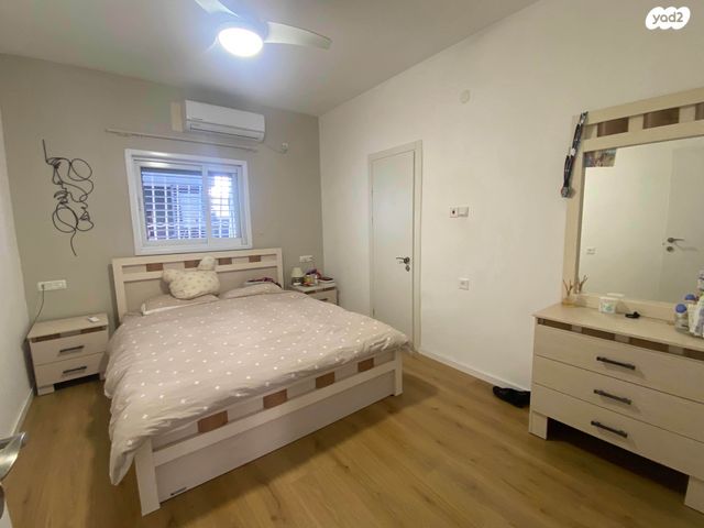 אוסטשינסקי 14