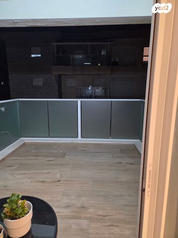 דירה, הרב אריה לוין 4, קרית שמואל, חיפה