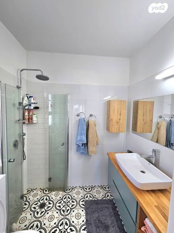 דירה, דגניה 2, ח-501, חולון