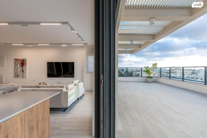 גג/ פנטהאוז, הרצל 47, עיר, מרכז העיר, נהריה