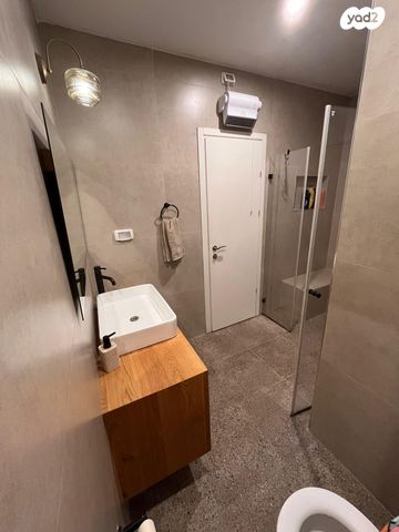 דירת גן, שפרינצק 10, נווה זית, לוד