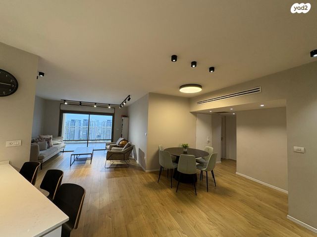 דירה, הרימון 8, רמת הדקלים, גבעת שמואל