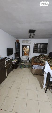 שדרת הבשן 13