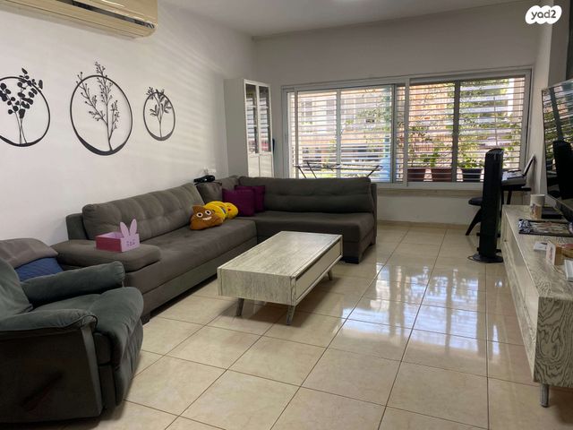 דירה, אוסטשינסקי 14, פועלים א, כפר סבא