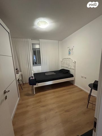 דירה, דרך האילנות 33, גדרה מזרח, גדרה