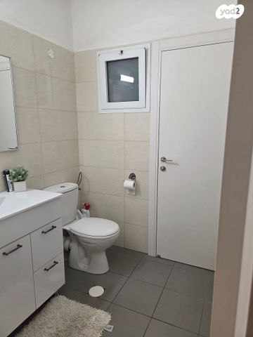 דירה, הרב אריה לוין 4, קרית שמואל, חיפה