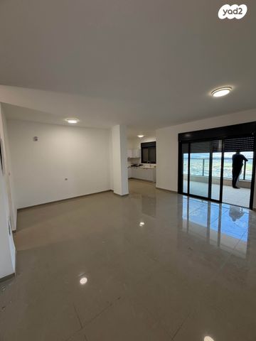 אל בישארה 10