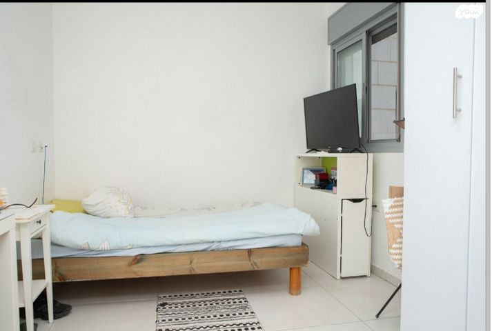 דירה, שדרות ציונה צרפת 6, גדרה הצעירה, גדרה