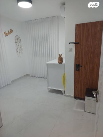 בית פרטי/ קוטג', האוניה 46, נווה ים, ראשון לציון