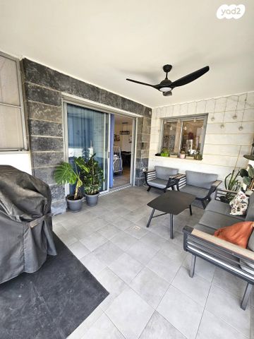 דירה, דגניה 2, ח-501, חולון