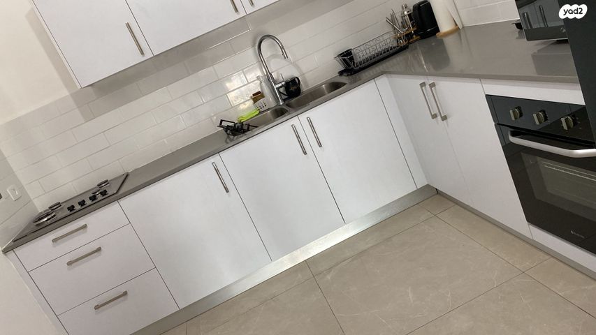 דירה, אלון 13, החורש, חריש