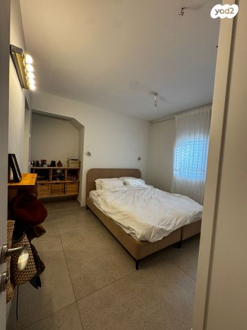 דירת גן, שפרינצק 10, נווה זית, לוד