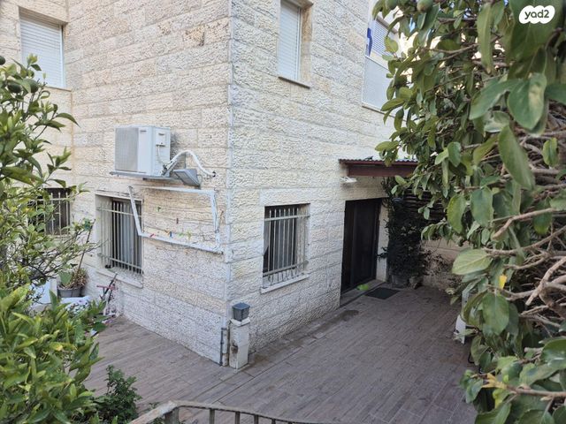 דירת גן, דוד ניב 16, פסגת זאב, ירושלים