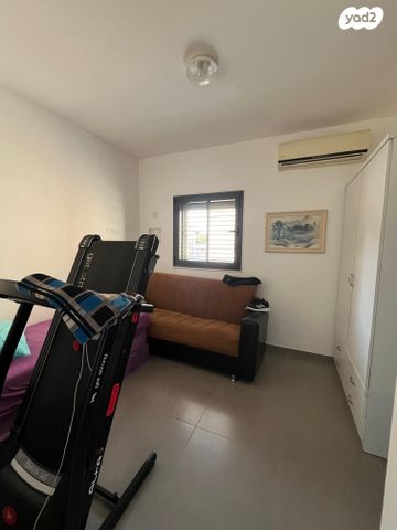 גג/ פנטהאוז, עיר היונה 9, רובע ה', אריאל