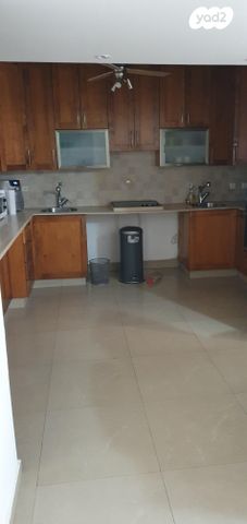 דירה, שדרות ניצה 34, צפון מערב מרכז העיר, נתניה