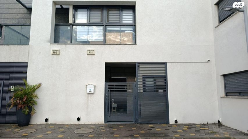 בית פרטי/ קוטג', אריק איינשטיין 31, המוזיקה, שדרות