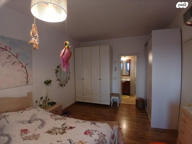 דירה, כרמל 17, אחוזת הנשיא, רחובות