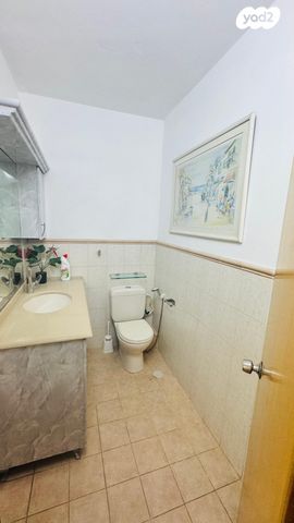 בית פרטי/ קוטג', כיכר דולב 5, קרית אלון, פתח תקווה