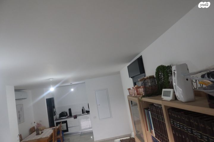 דירה, רועי קליין 31, נווה שמיר רמת בית שמש ה-1, בית שמש