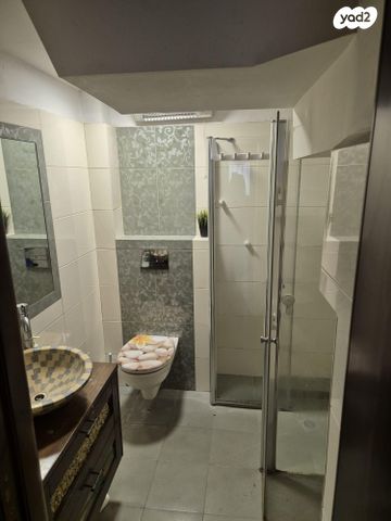 דירת גן, דוד ניב 16, פסגת זאב, ירושלים